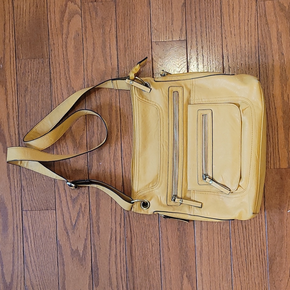 Bueno Yellow Message Bag